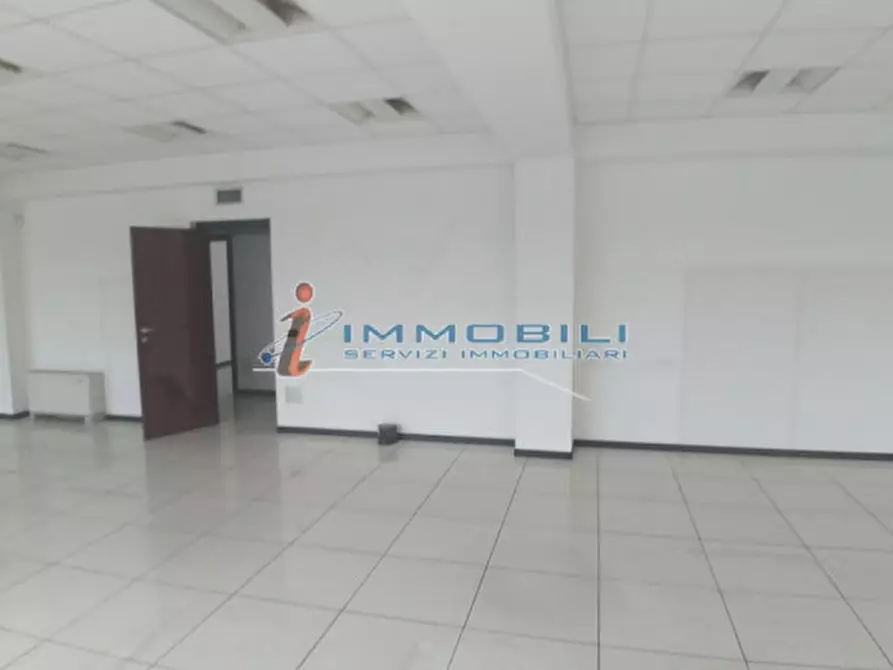 ufficio in affitto a Milano in zona Gallaratese