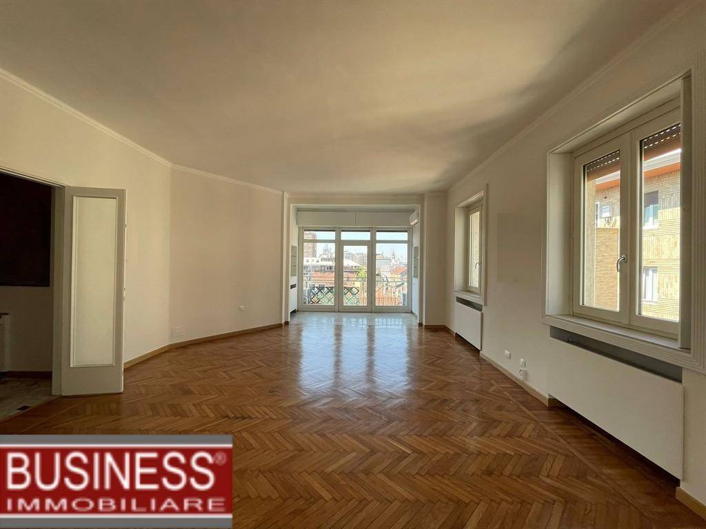 appartamento in affitto a Milano in zona Centro Direzionale