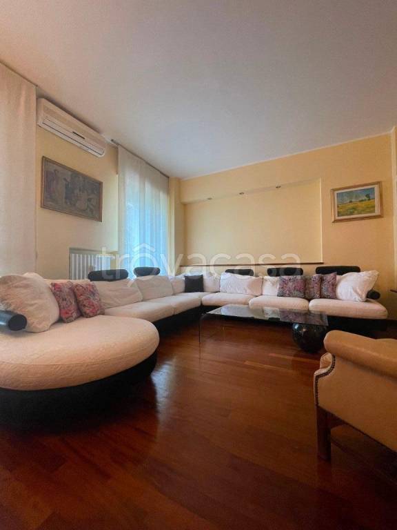 appartamento in affitto a Milano in zona Corvetto