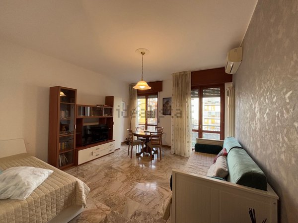 appartamento in affitto a Milano in zona Famagosta