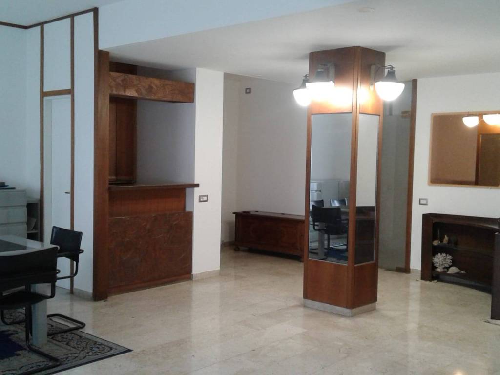 appartamento in affitto a Milano in zona Centro Direzionale