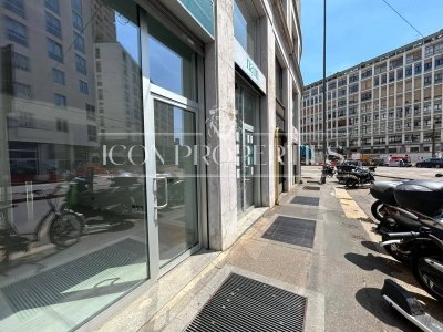 negozio in affitto a Milano