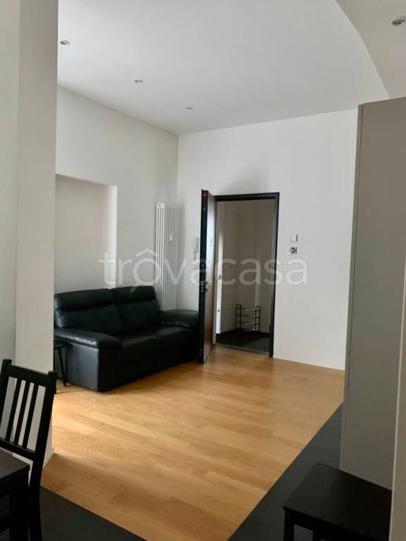 appartamento in affitto a Milano in zona Cascina dei Pomi
