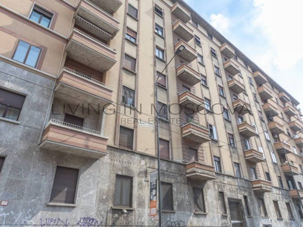 negozio in affitto a Milano