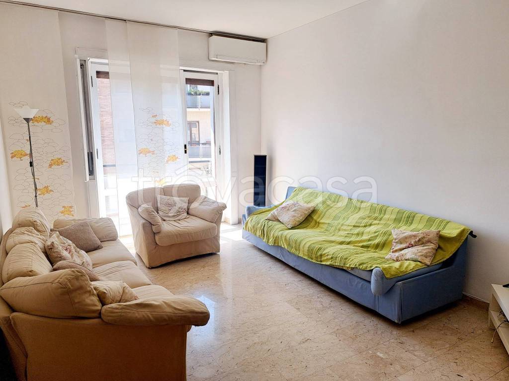 appartamento in affitto a Milano in zona Isola