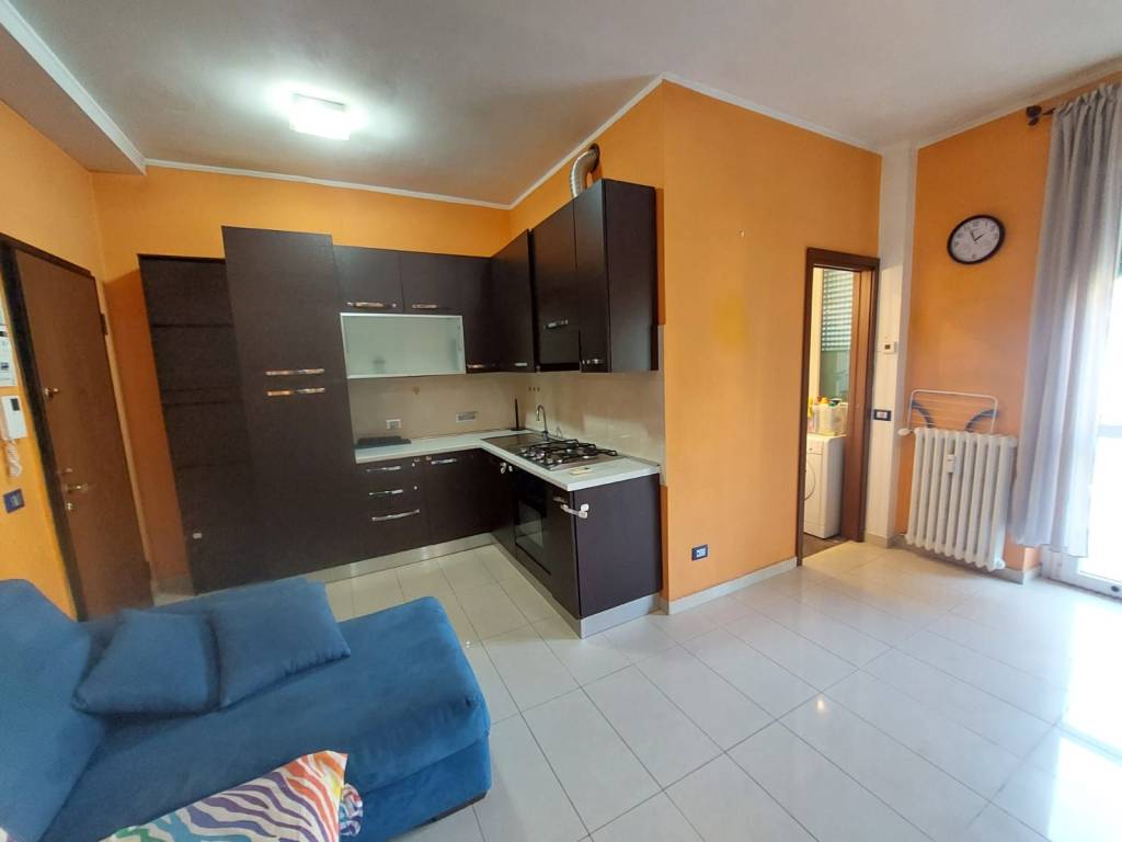 appartamento in affitto a Milano in zona Famagosta