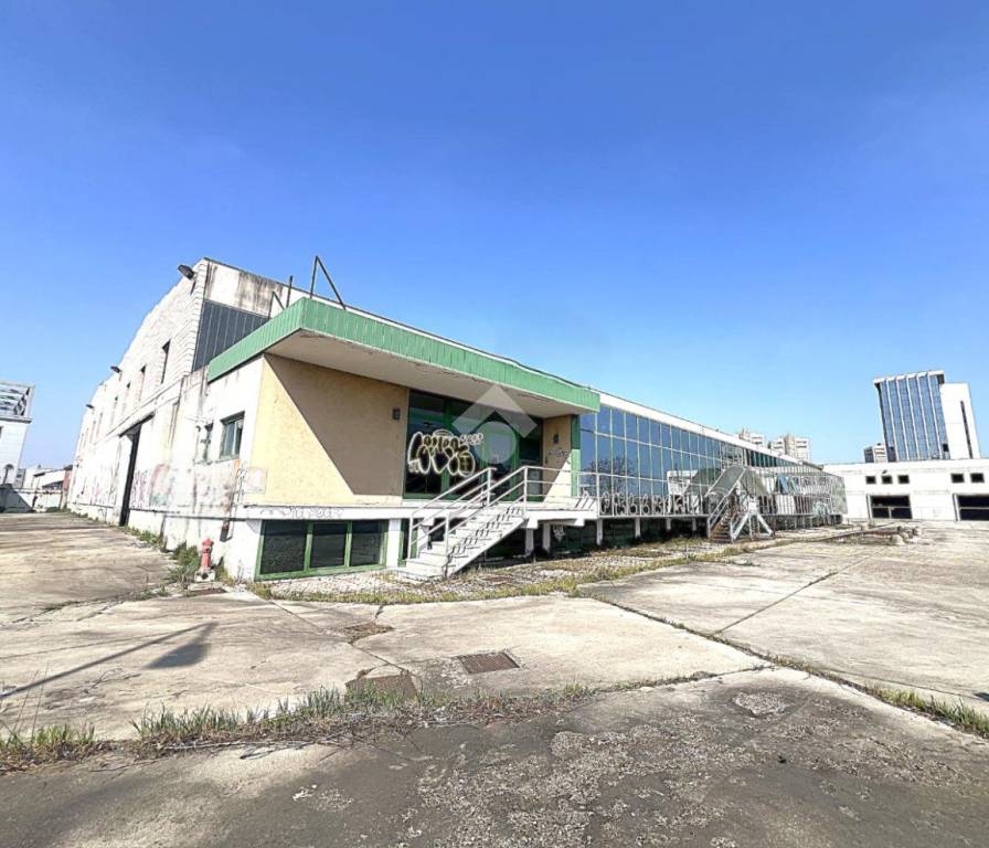 capannone in affitto a Milano in zona Musocco