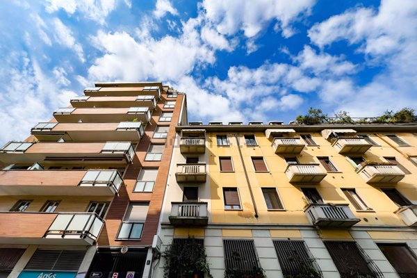 appartamento in affitto a Milano in zona Lorenteggio