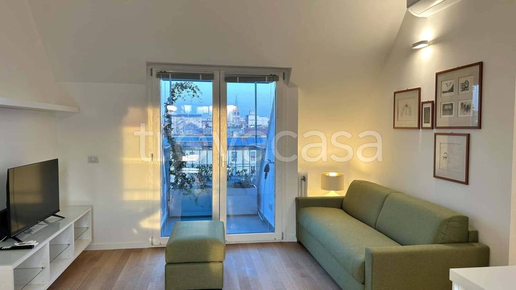 appartamento in affitto a Milano in zona Solari