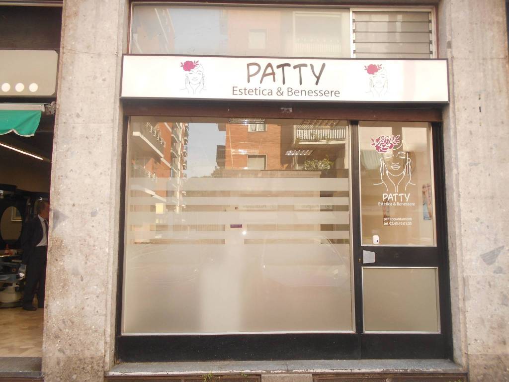 negozio in affitto a Milano