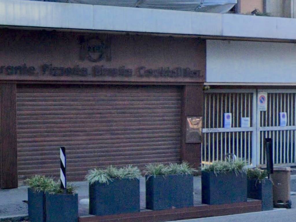 negozio in affitto a Milano in zona Piazzale Lodi