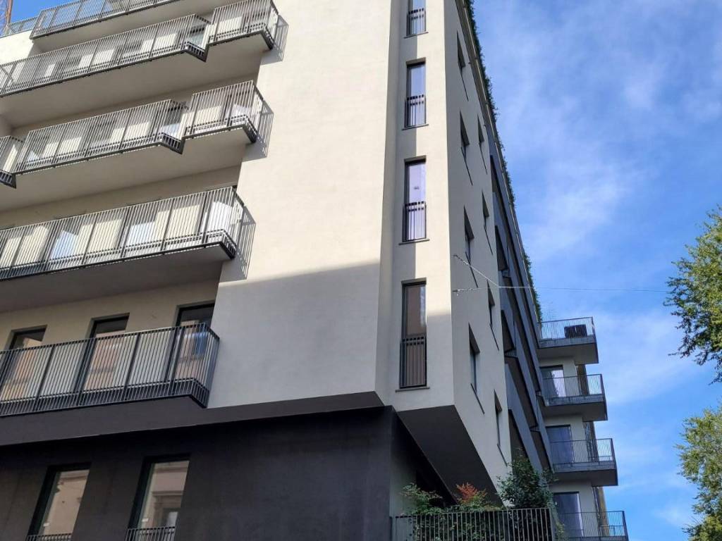 intera palazzina in affitto a Milano