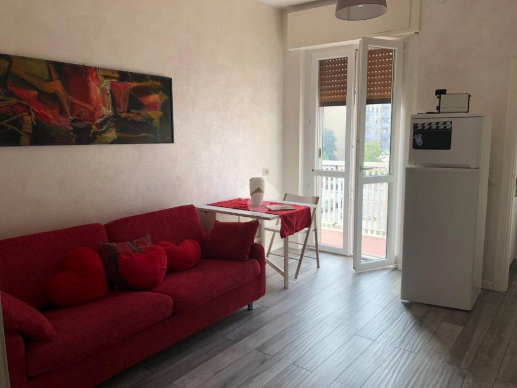 appartamento in affitto a Milano in zona Famagosta