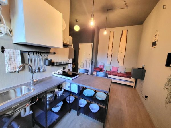 appartamento in affitto a Milano in zona Famagosta