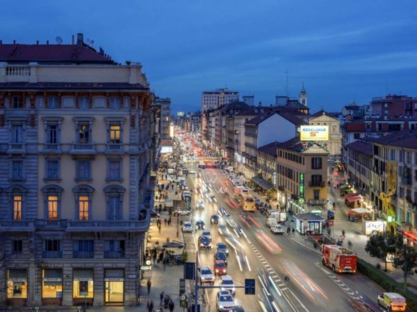 negozio in affitto a Milano in zona Centro Direzionale