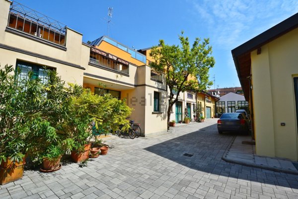appartamento in affitto a Milano in zona Porta Genova