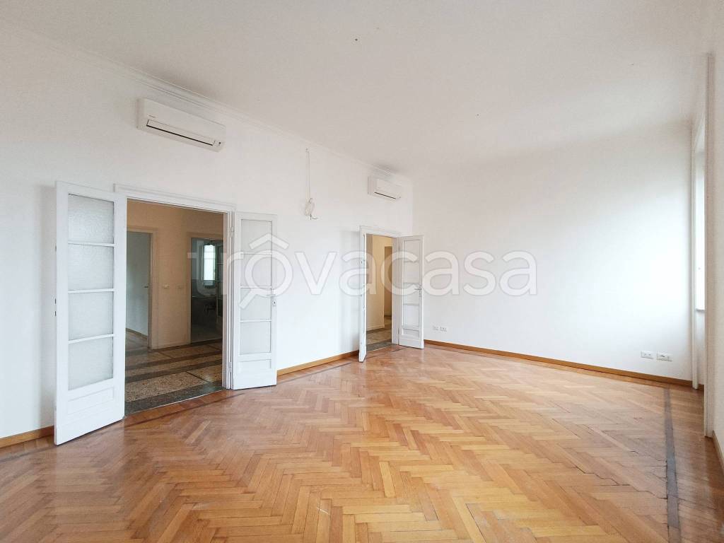 ufficio in affitto a Milano