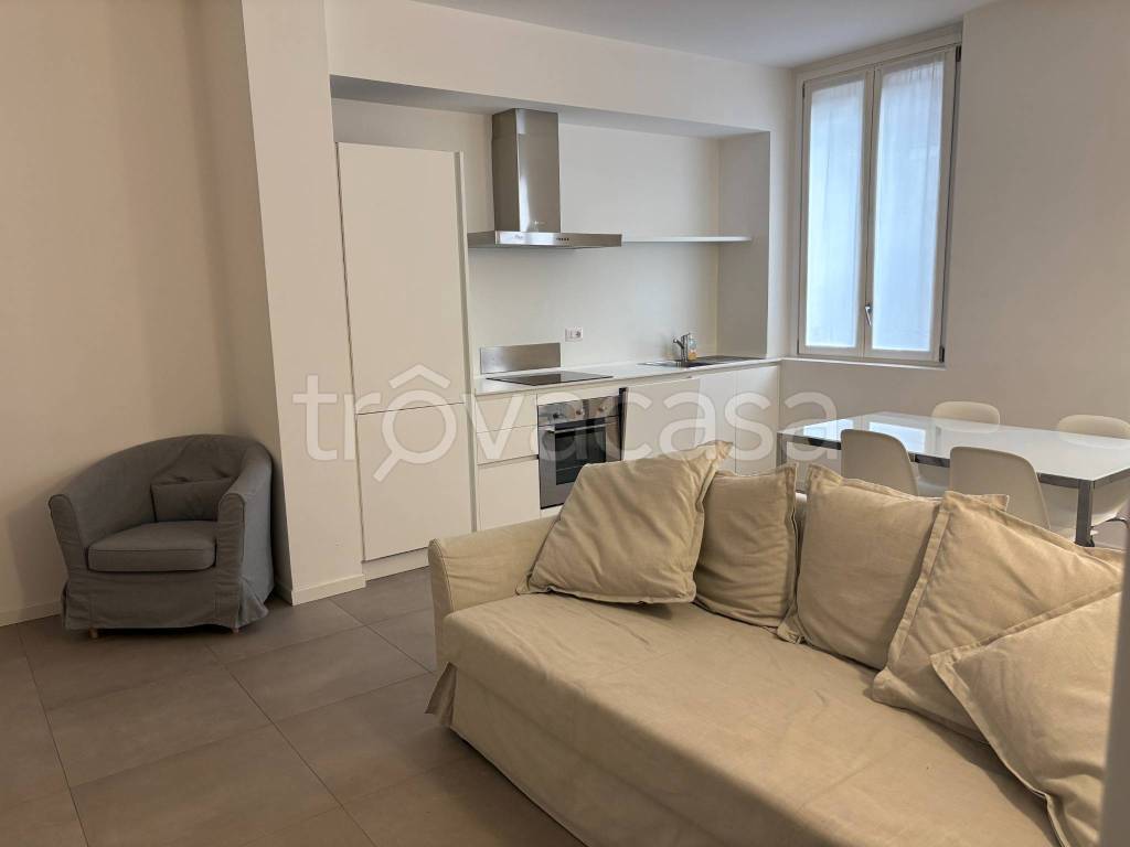 appartamento in affitto a Milano in zona Sant'Ambrogio