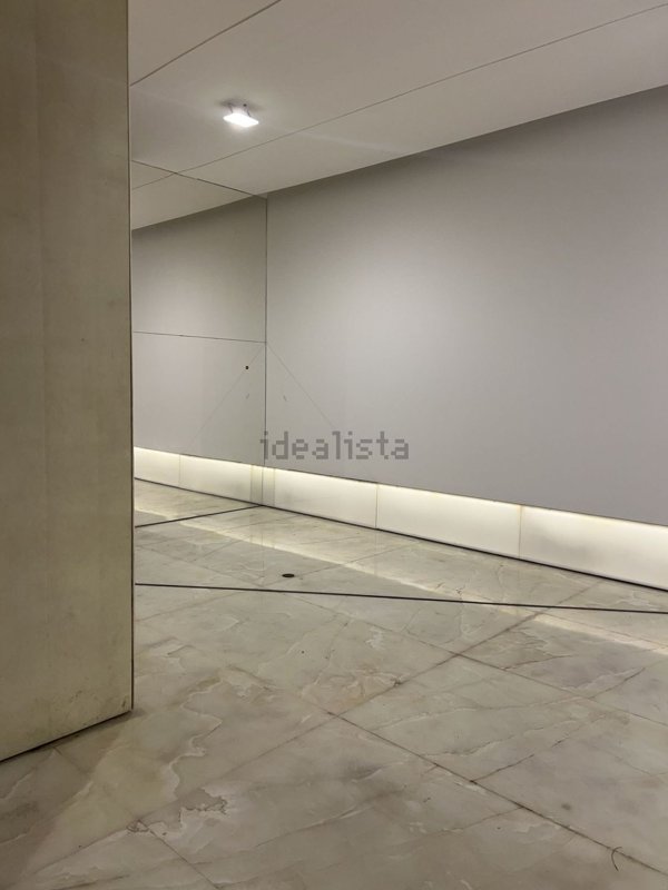 negozio in affitto a Milano