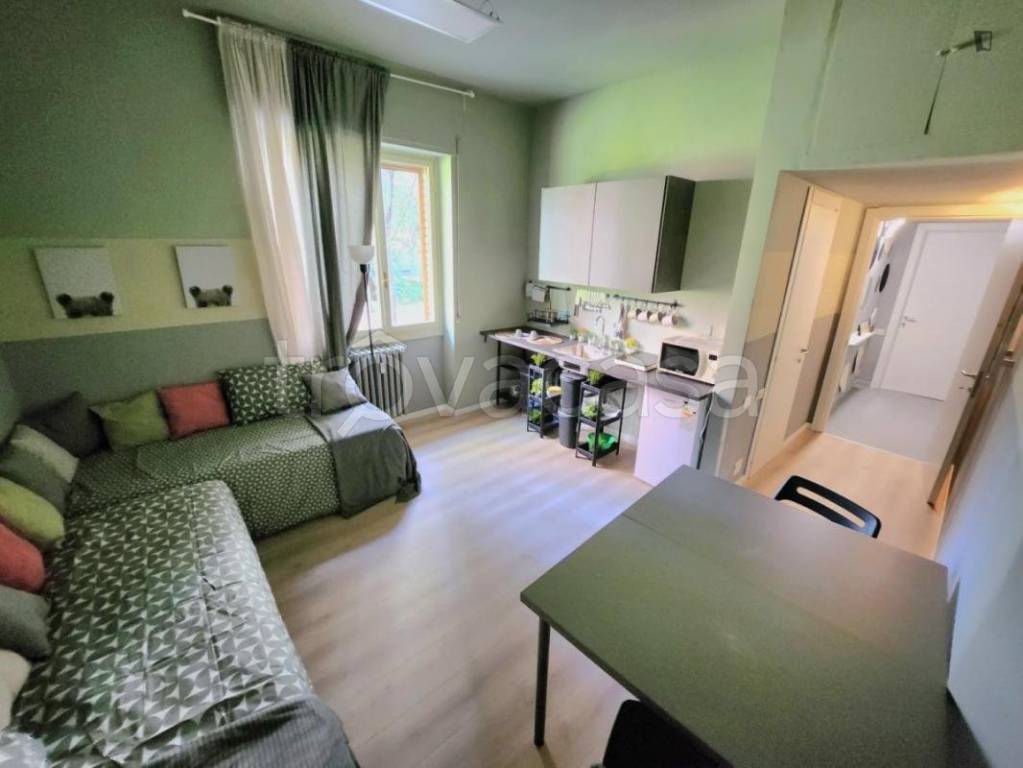 appartamento in affitto a Milano in zona Famagosta
