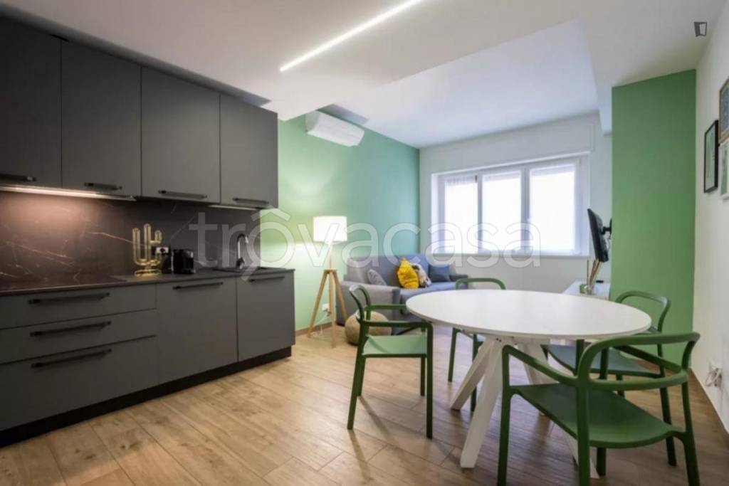 appartamento in affitto a Milano in zona Lorenteggio