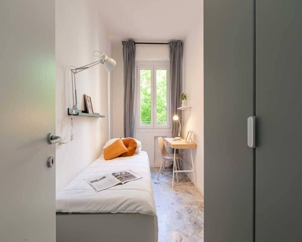 appartamento in affitto a Milano in zona Lorenteggio