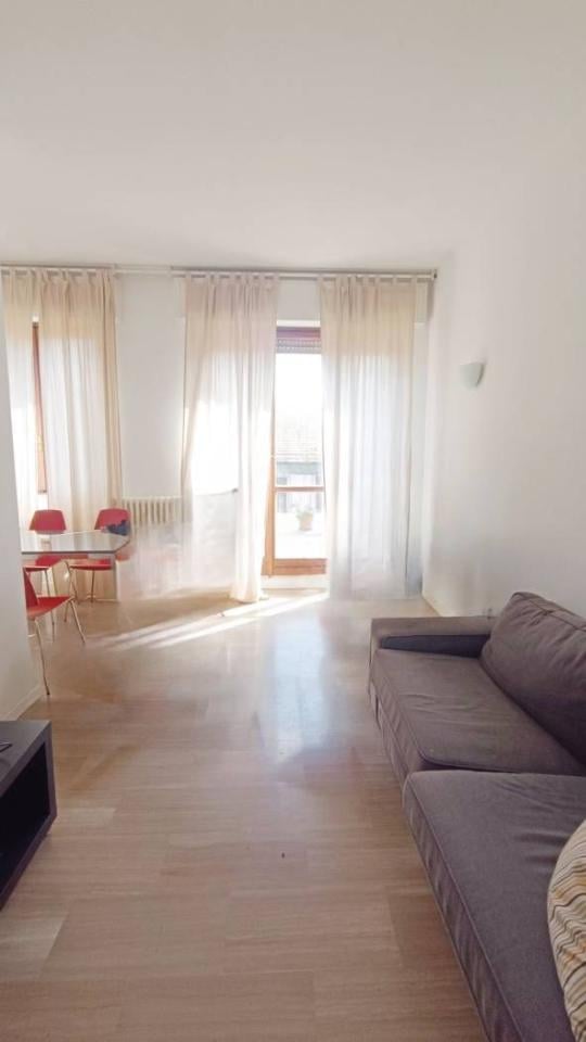 appartamento in affitto a Milano in zona Guastalla