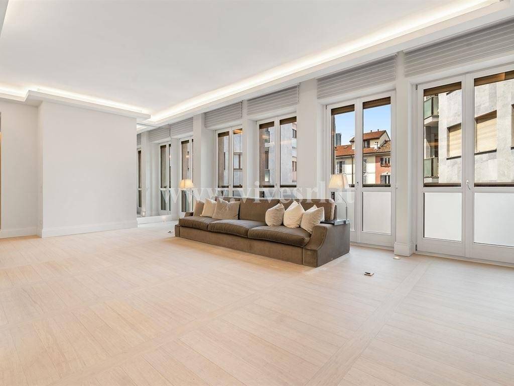 appartamento in affitto a Milano in zona Porta Nuova