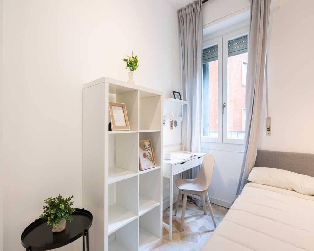 appartamento in affitto a Milano in zona Lorenteggio