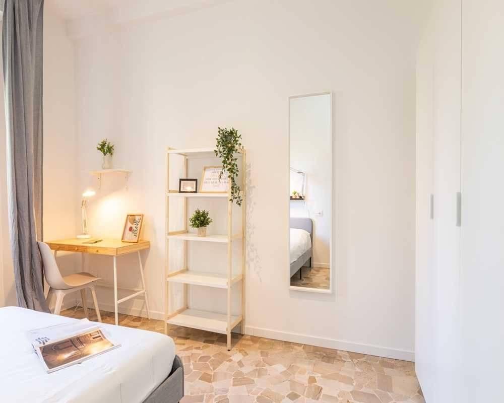 appartamento in affitto a Milano in zona Lorenteggio