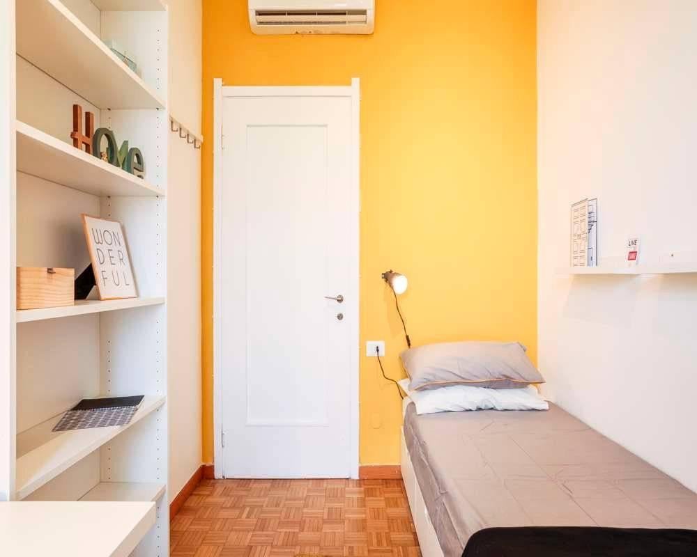 appartamento in affitto a Milano in zona Morivione