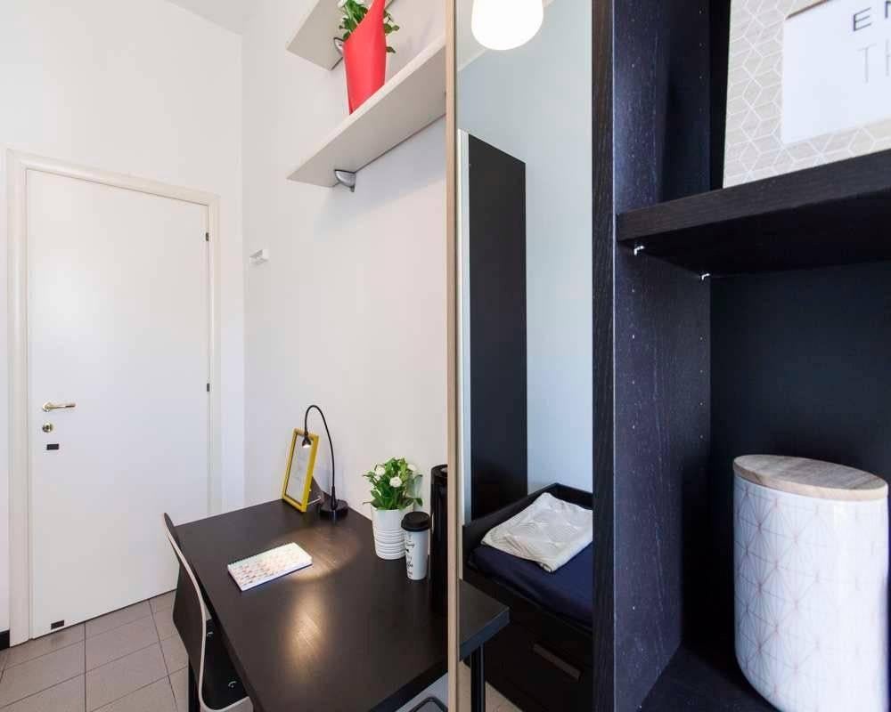 appartamento in affitto a Milano in zona Guastalla