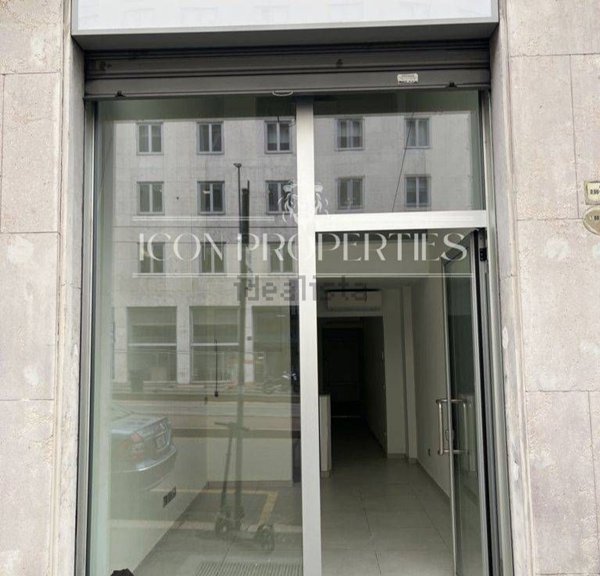negozio in affitto a Milano