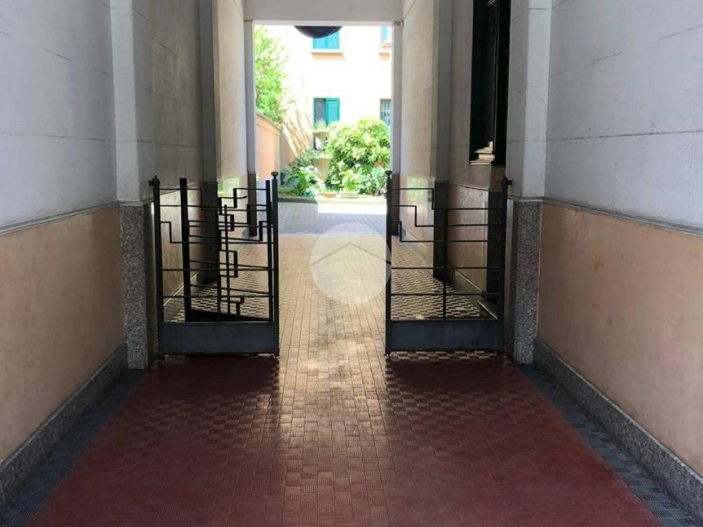 appartamento in affitto a Milano in zona Famagosta