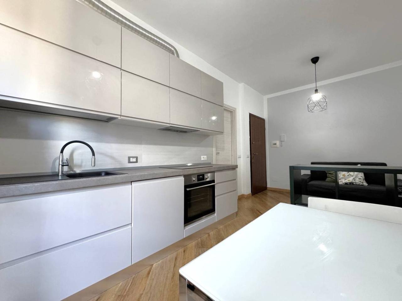 appartamento in affitto a Milano in zona Famagosta