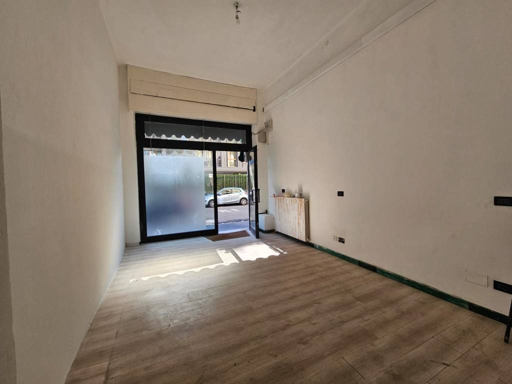 negozio in affitto a Milano in zona Solari
