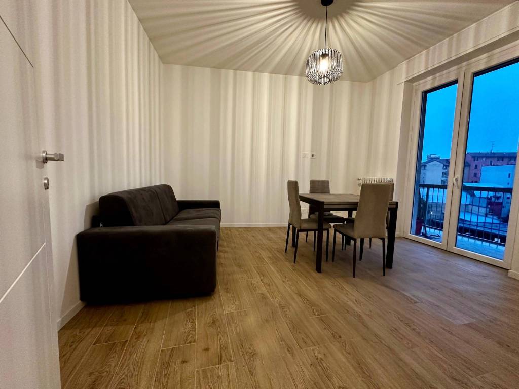 appartamento in affitto a Milano in zona Baggio