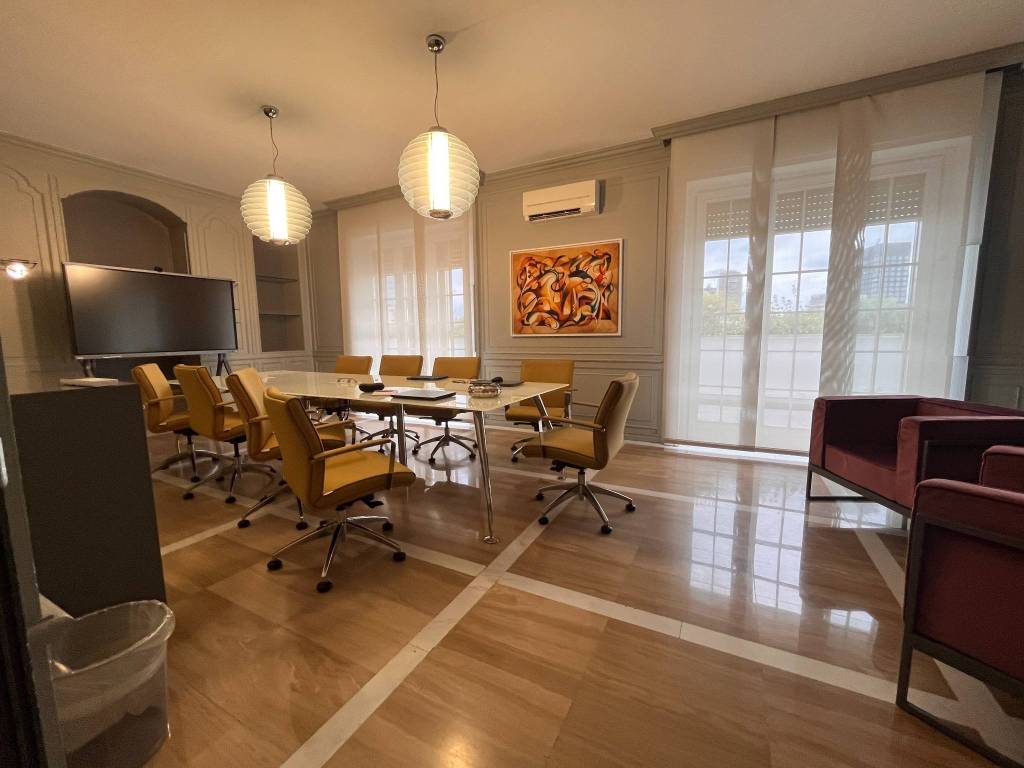 ufficio in affitto a Milano in zona Centro Direzionale