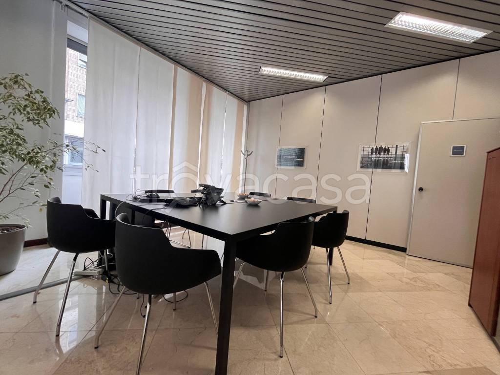 ufficio in affitto a Milano in zona Centro Direzionale