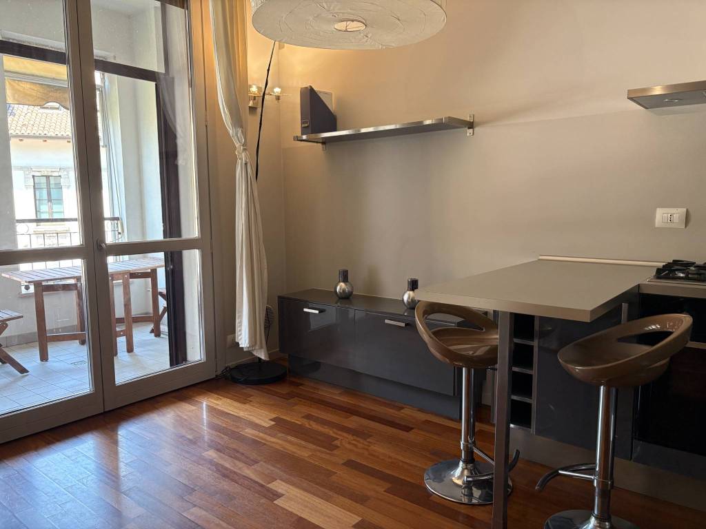 appartamento in affitto a Milano in zona Isola