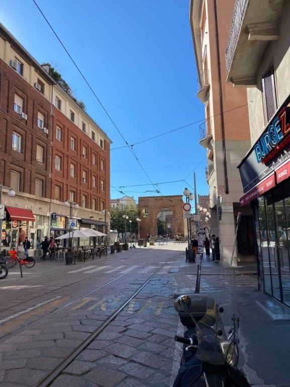 negozio in affitto a Milano in zona Porta Ticinese