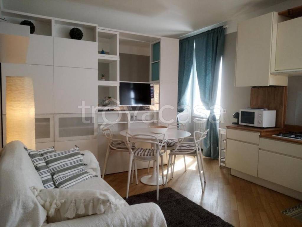 appartamento in affitto a Milano in zona Cadorna