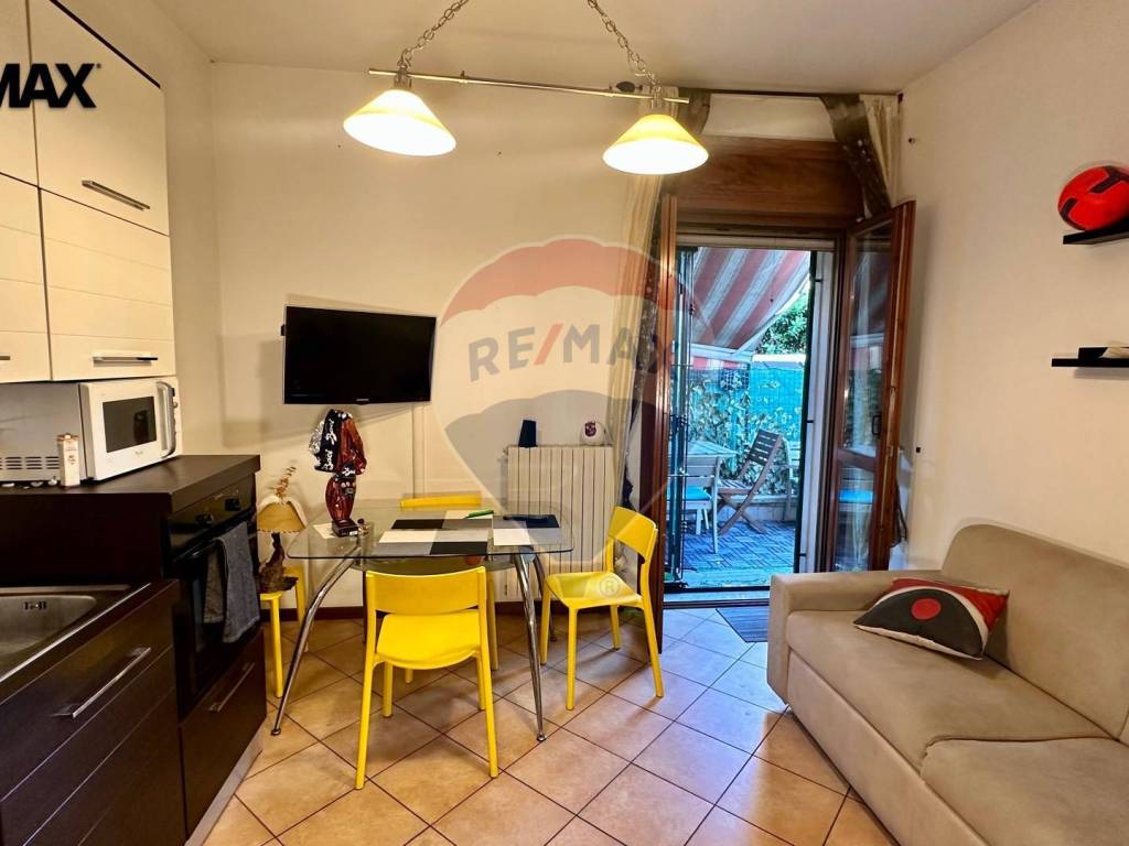 appartamento in affitto a Milano in zona Baggio