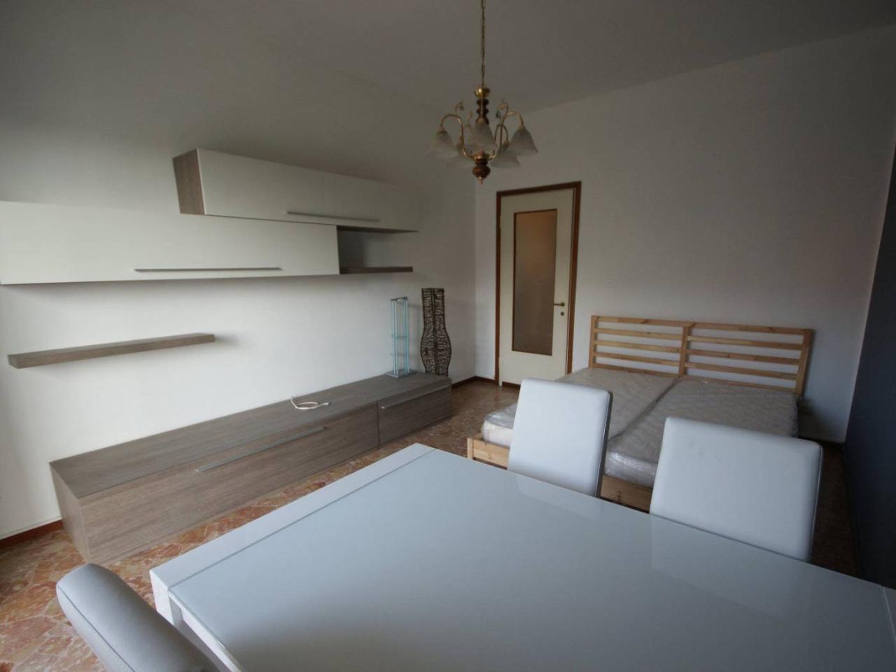 appartamento in affitto a Milano in zona Corvetto