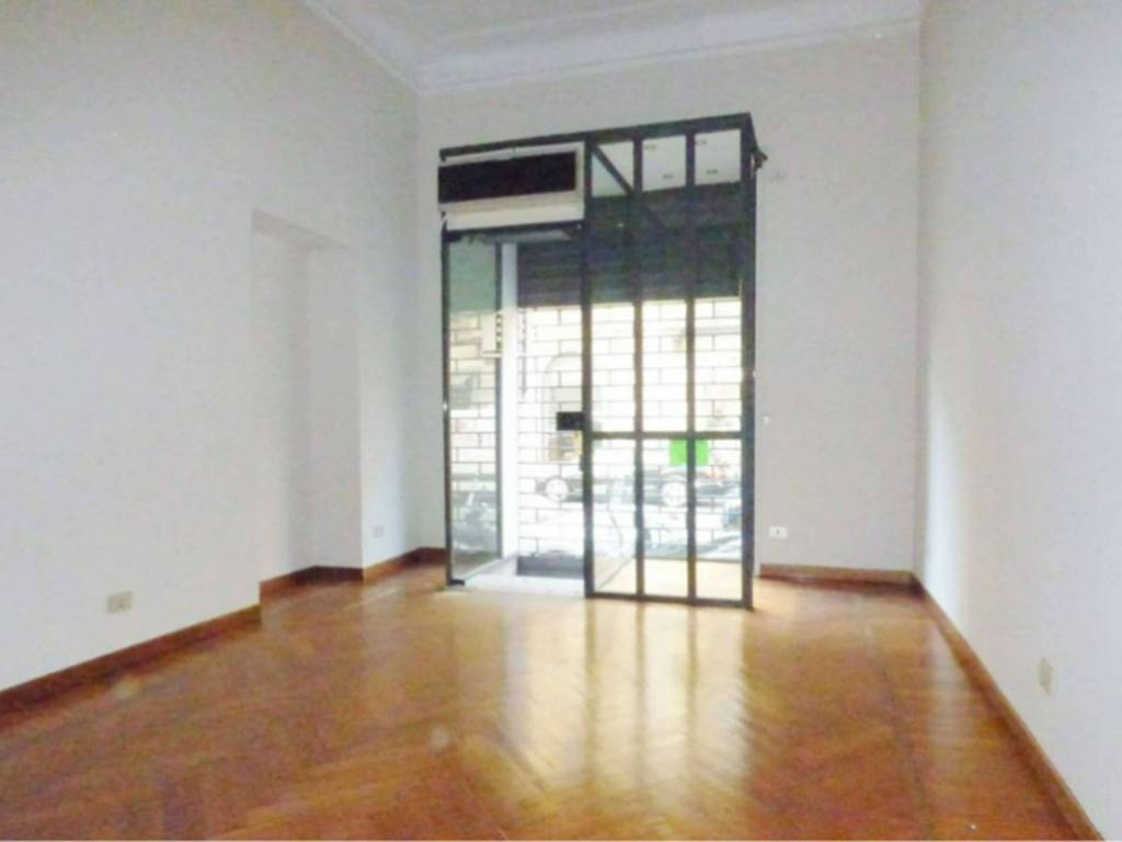 negozio in affitto a Milano in zona Cadorna