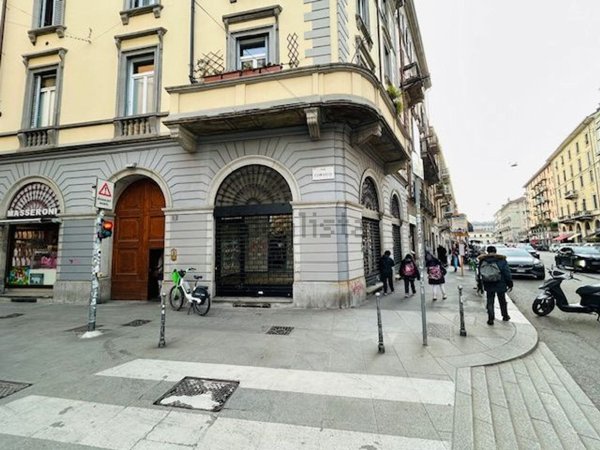 negozio in affitto a Milano in zona Porta Genova