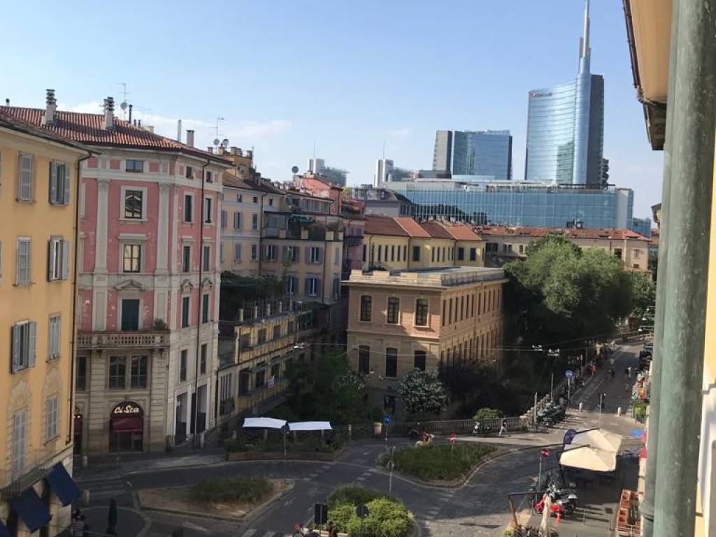 appartamento in affitto a Milano in zona Porta Nuova