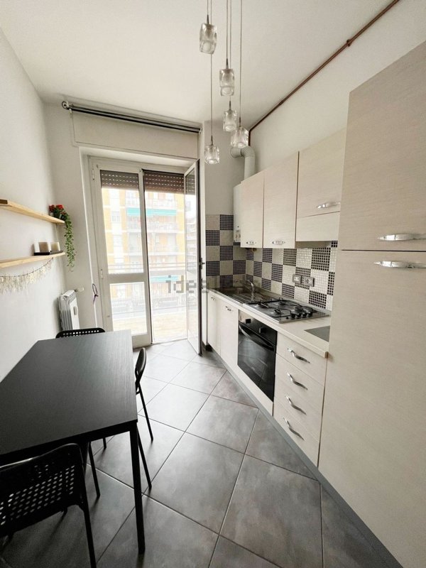 appartamento in affitto a Milano in zona Lorenteggio