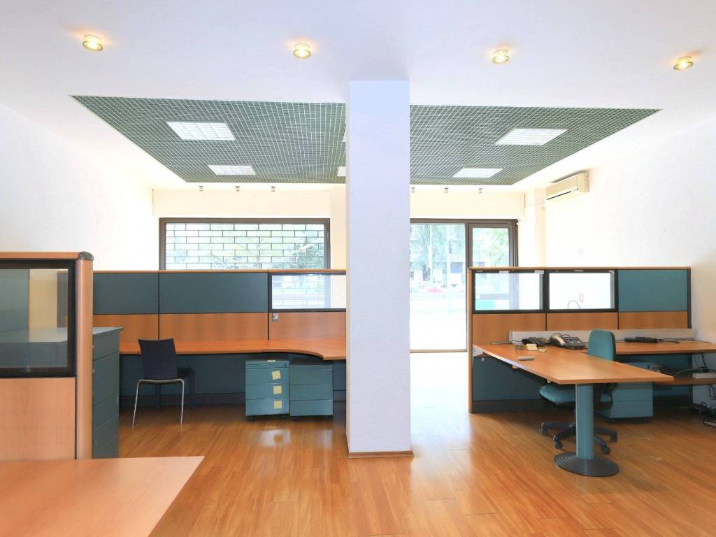 ufficio in affitto a Milano in zona Adriano