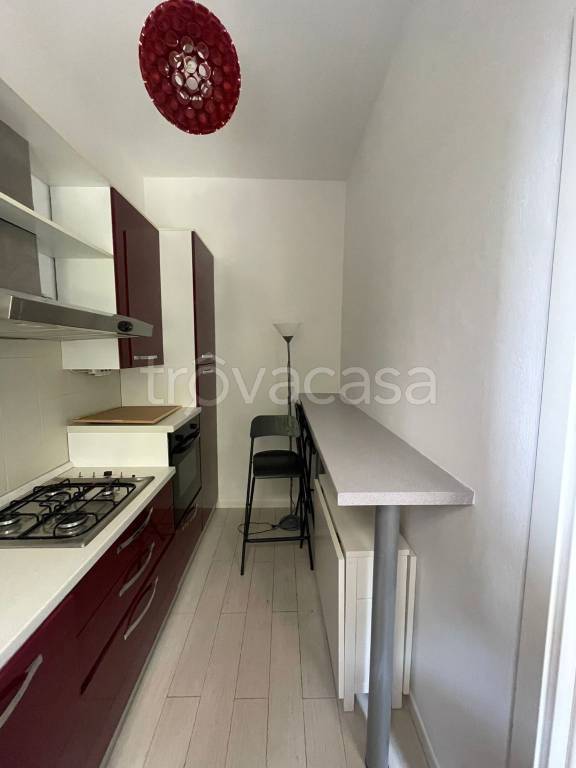 appartamento in affitto a Milano in zona Lorenteggio